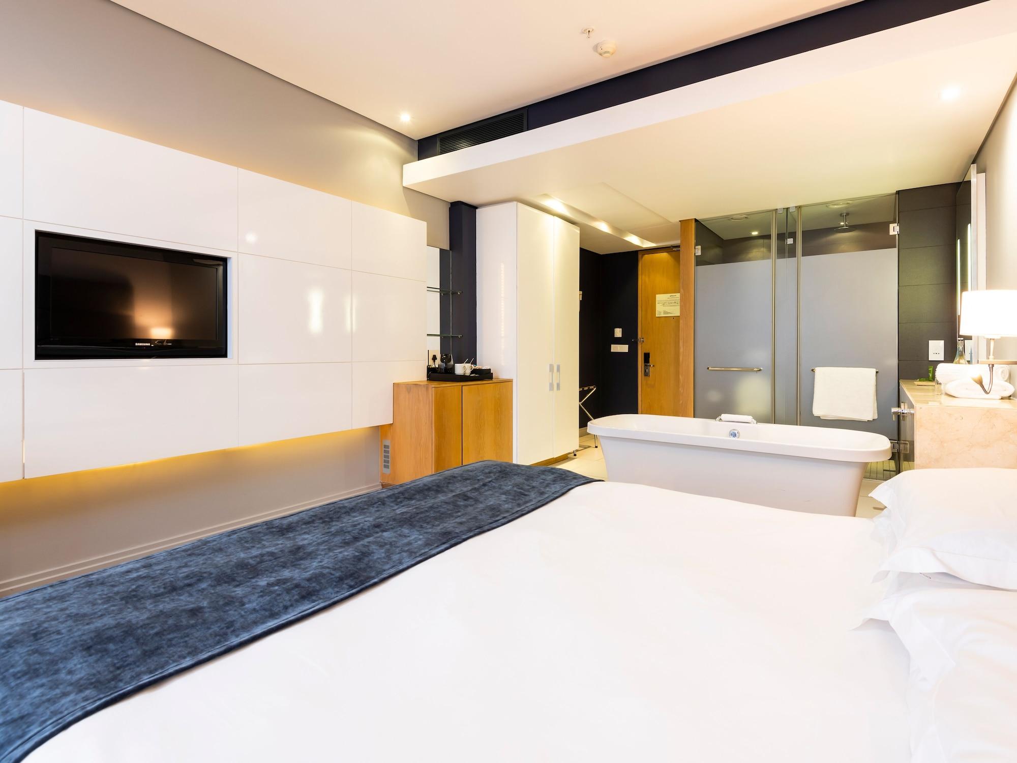 Aha Gateway Hotel Umhlanga Durban Esterno foto
