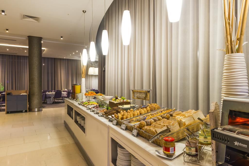 Aha Gateway Hotel Umhlanga Durban Esterno foto
