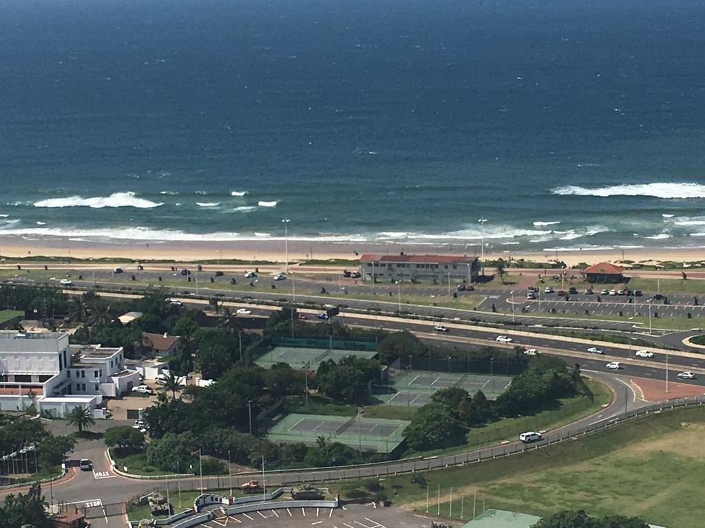 Aha Gateway Hotel Umhlanga Durban Esterno foto