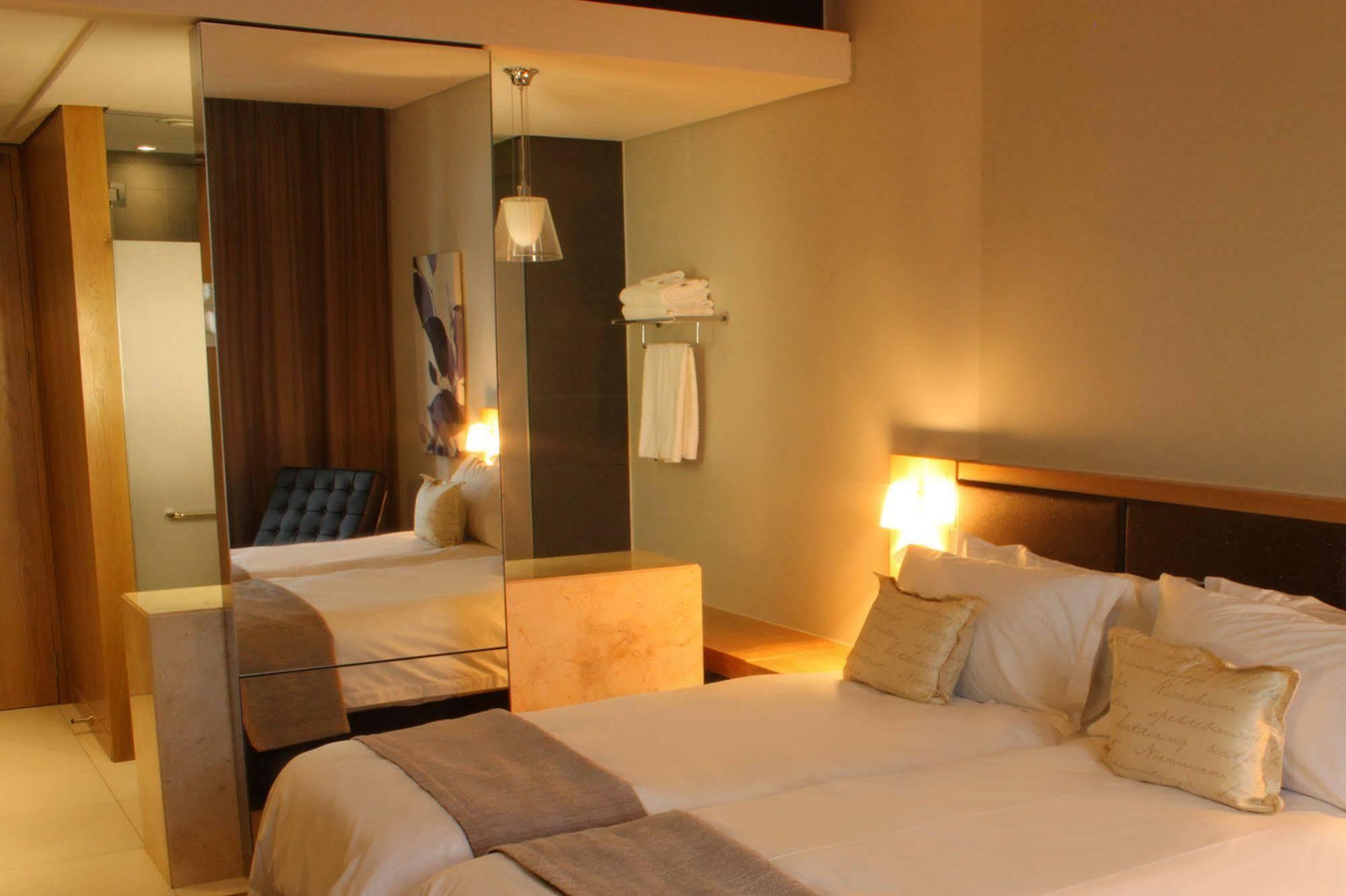 Aha Gateway Hotel Umhlanga Durban Esterno foto